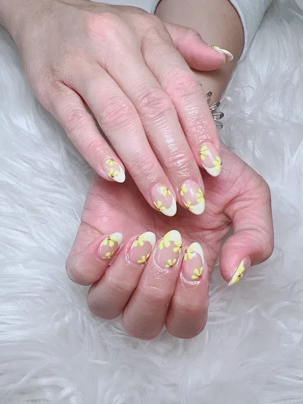 Classy Nail & Spa — Nail salon in Toledo